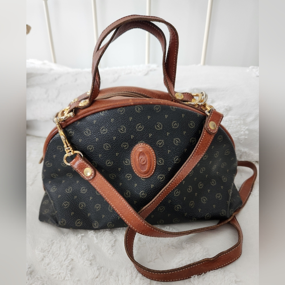 VINTAGE Pollini Elegant Navy and Brown Satchel made In ITALY.